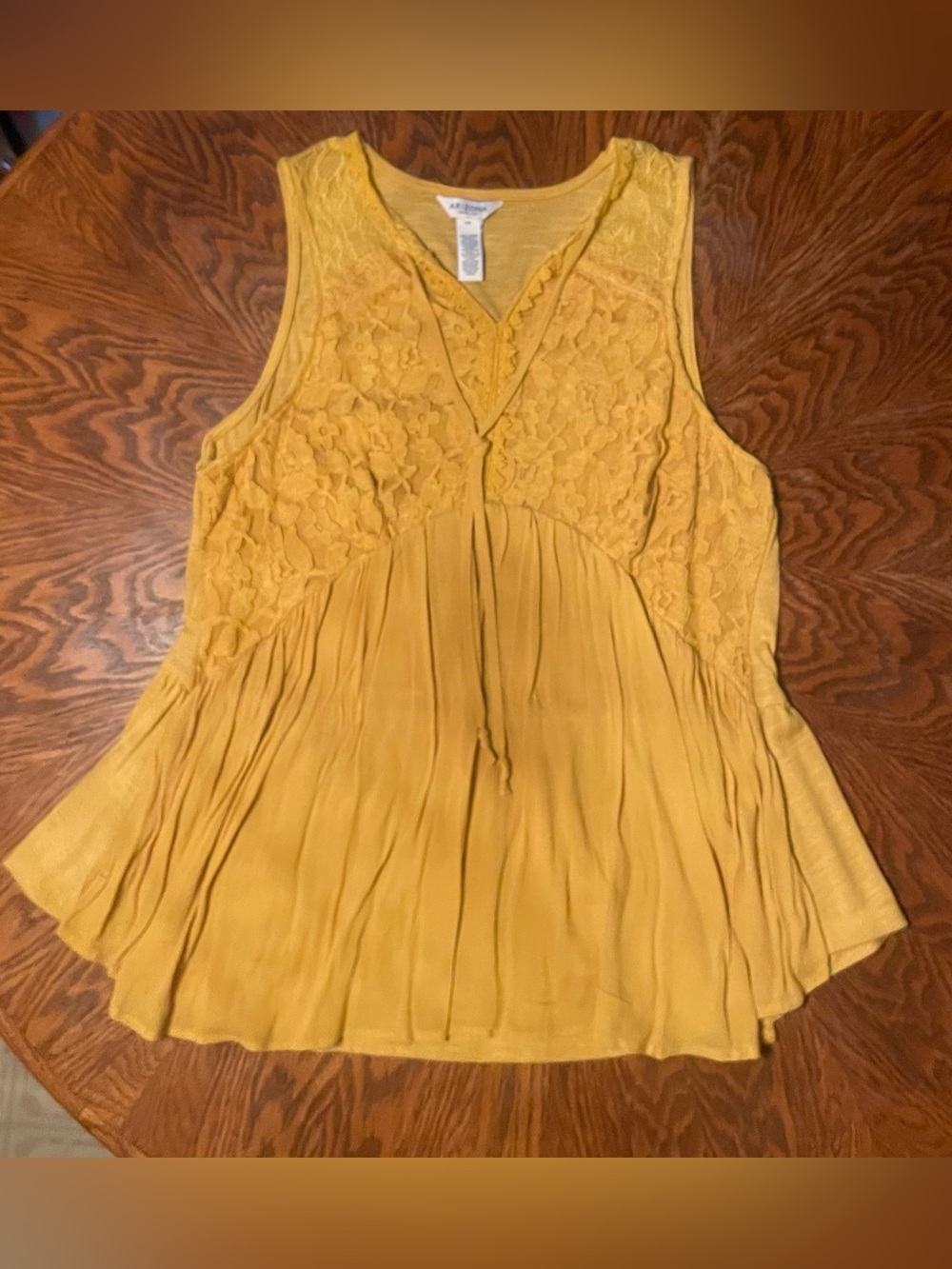 Arizona Jean Company Sleeveless Lace Yoke V-Neck Top - Mustard Juniors XXL